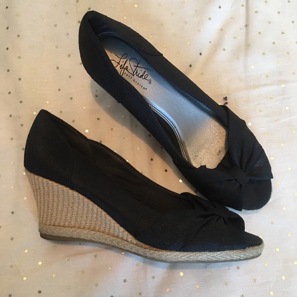 lifestride peep toe wedge